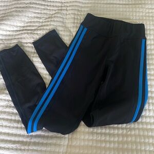 Pop fit size XS leggings with blue stripe detail down outside of each leg